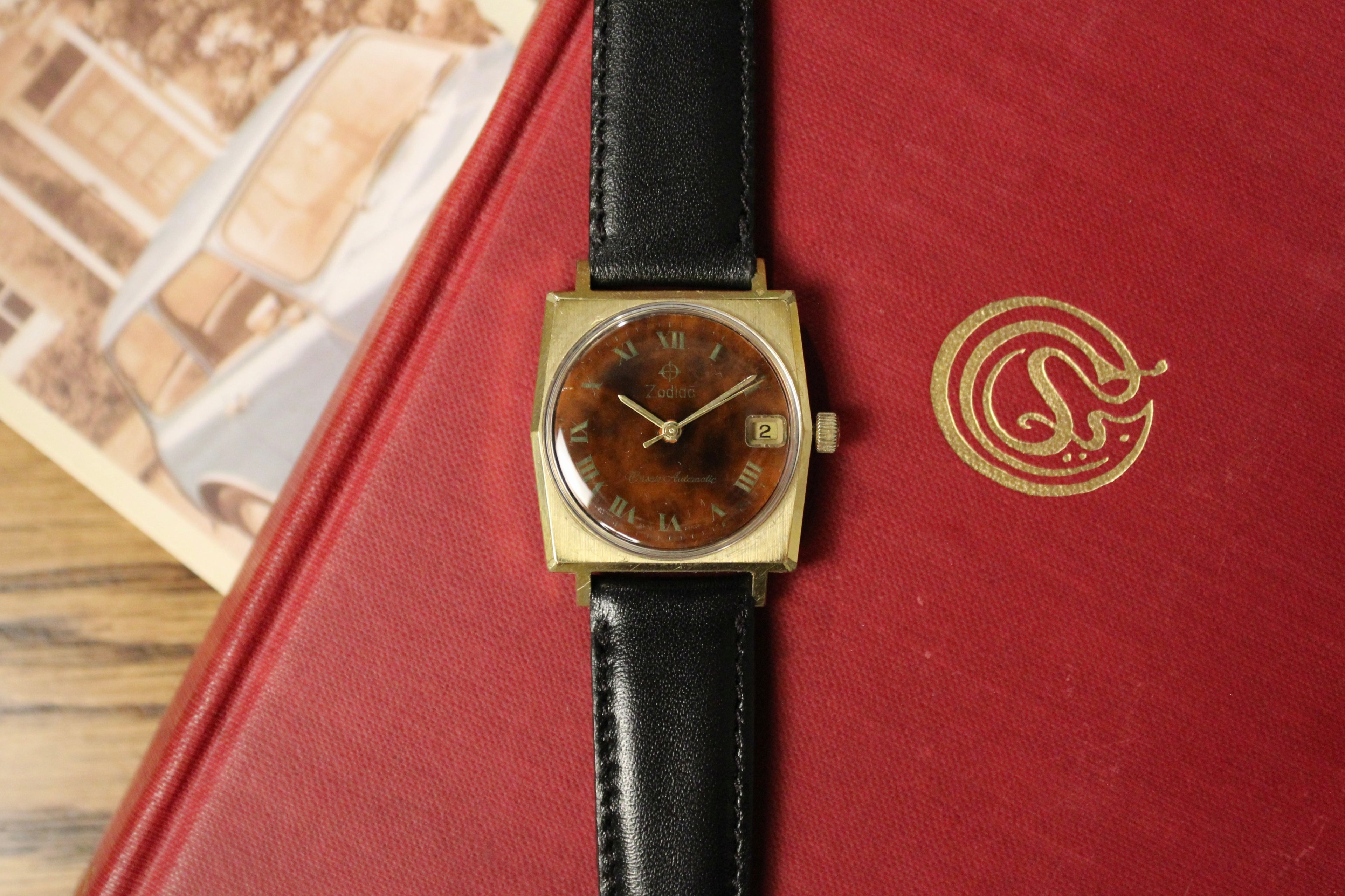 Zodiac Corsair, Ref. 732-822, Red Marble Dial Variant, circa 1970