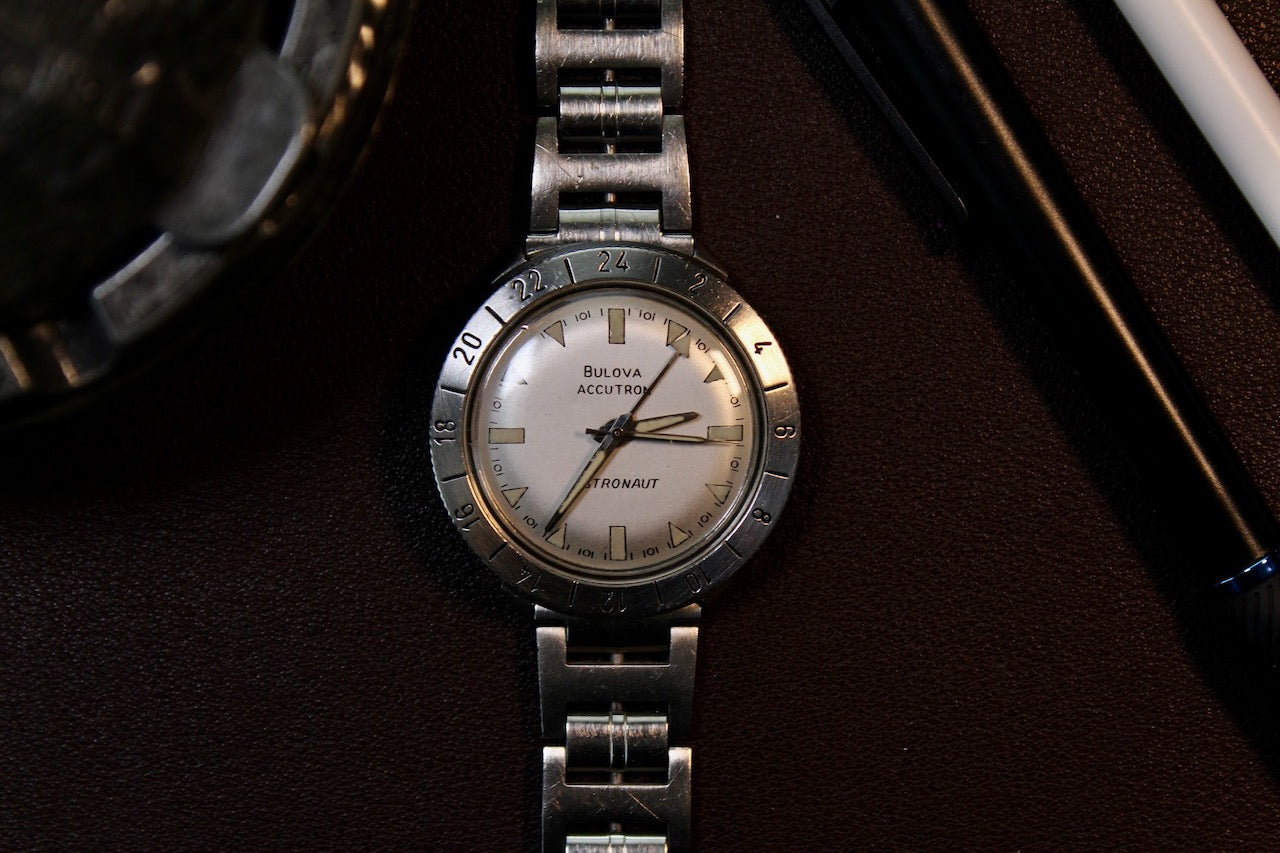 Bulova Astronaut "Model L"-M8, 1968, 214HN tuning fork